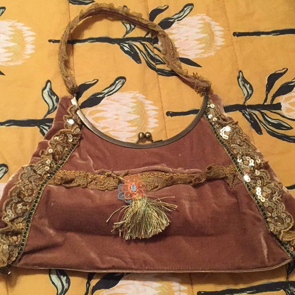 Velvet Purse - Picture 7 of 8